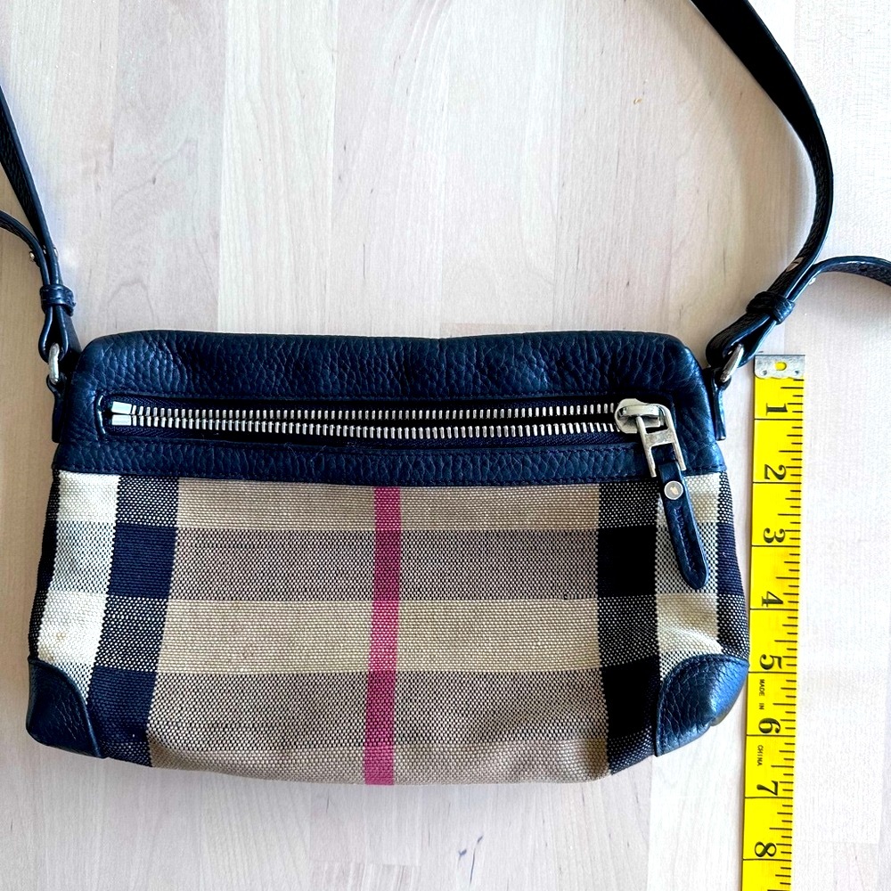 Burberry  purse strap is for shoulder bag crossbody if small authentic
